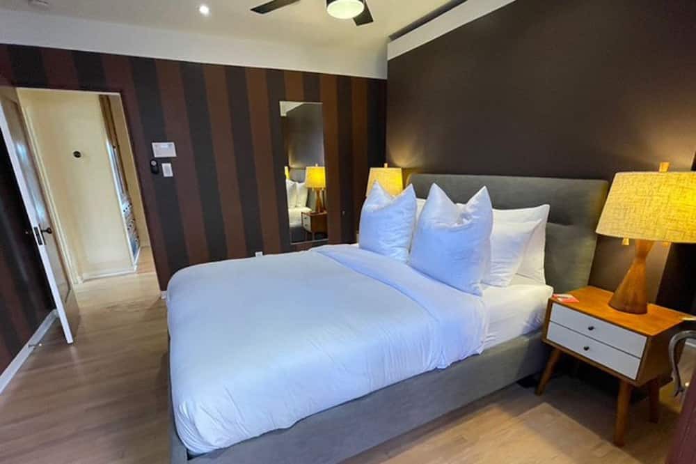 Photo of Bedroom in Lamanda Park