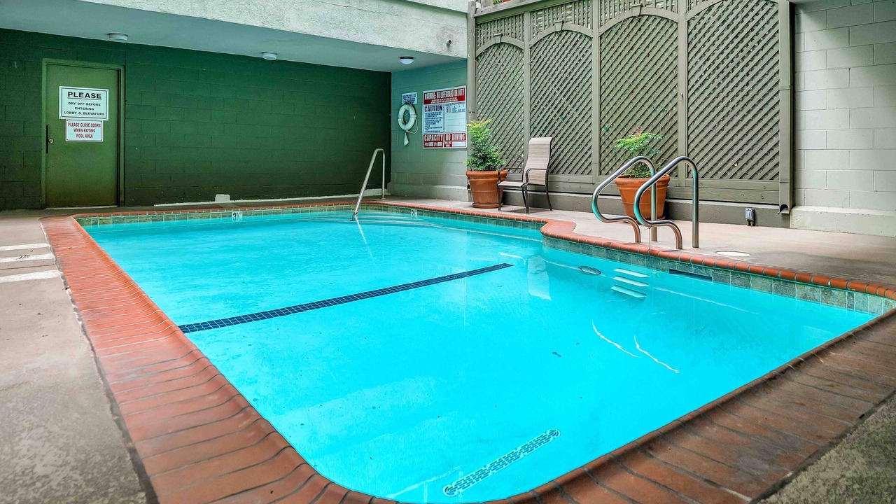 Photo of Outdoor in Greater Wilshire - Hancock Park