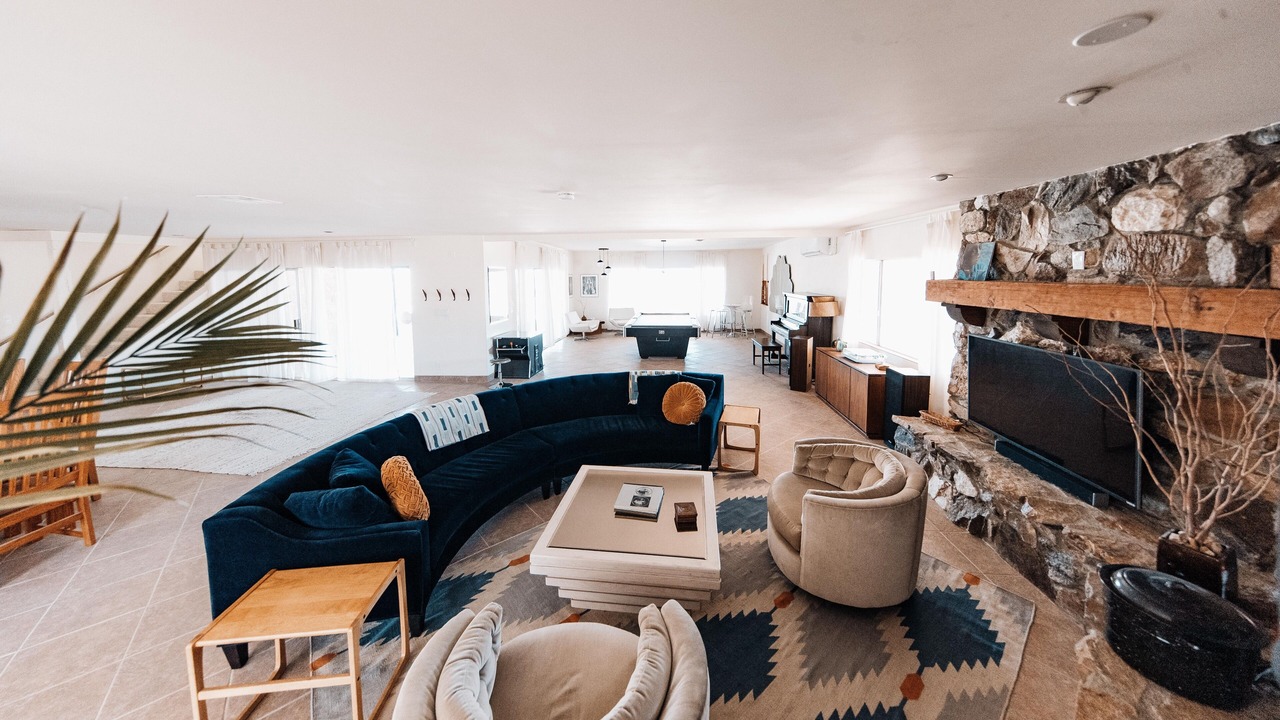 Photo of Livingroom in Landers