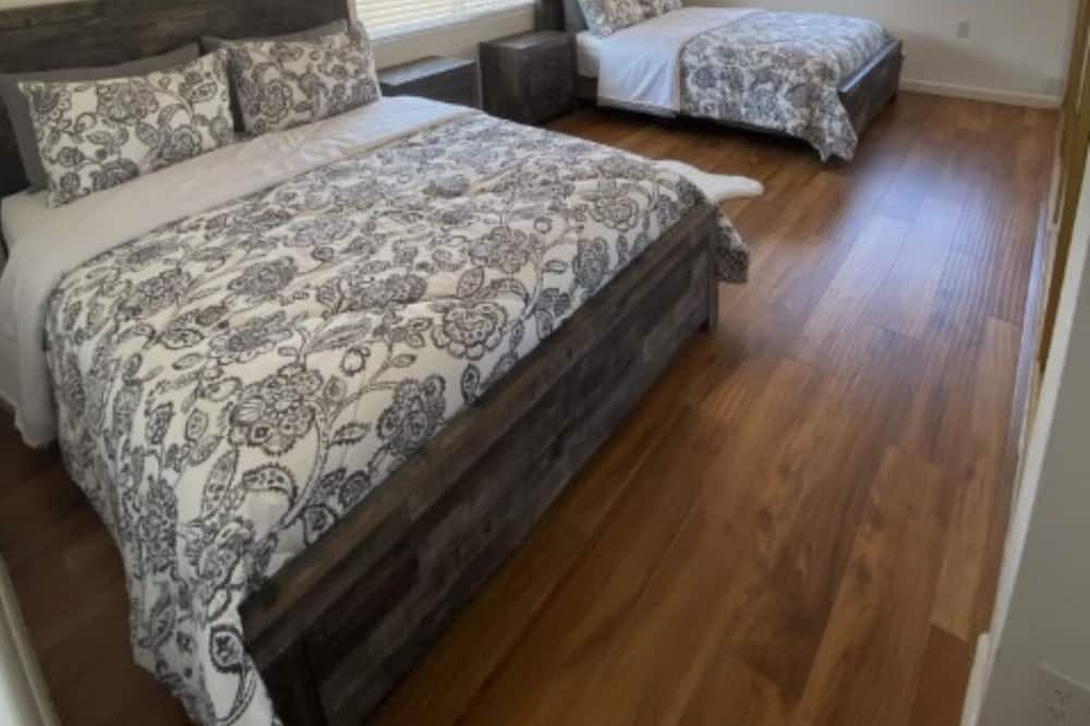 Photo of Bedroom in Buena Park