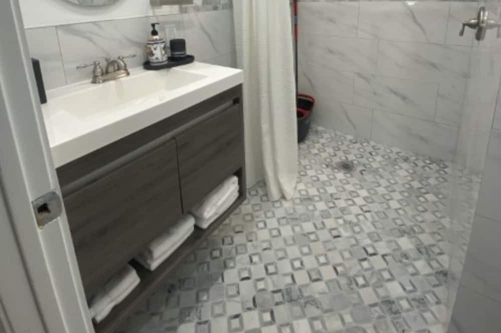 Photo of Bathroom in Buena Park