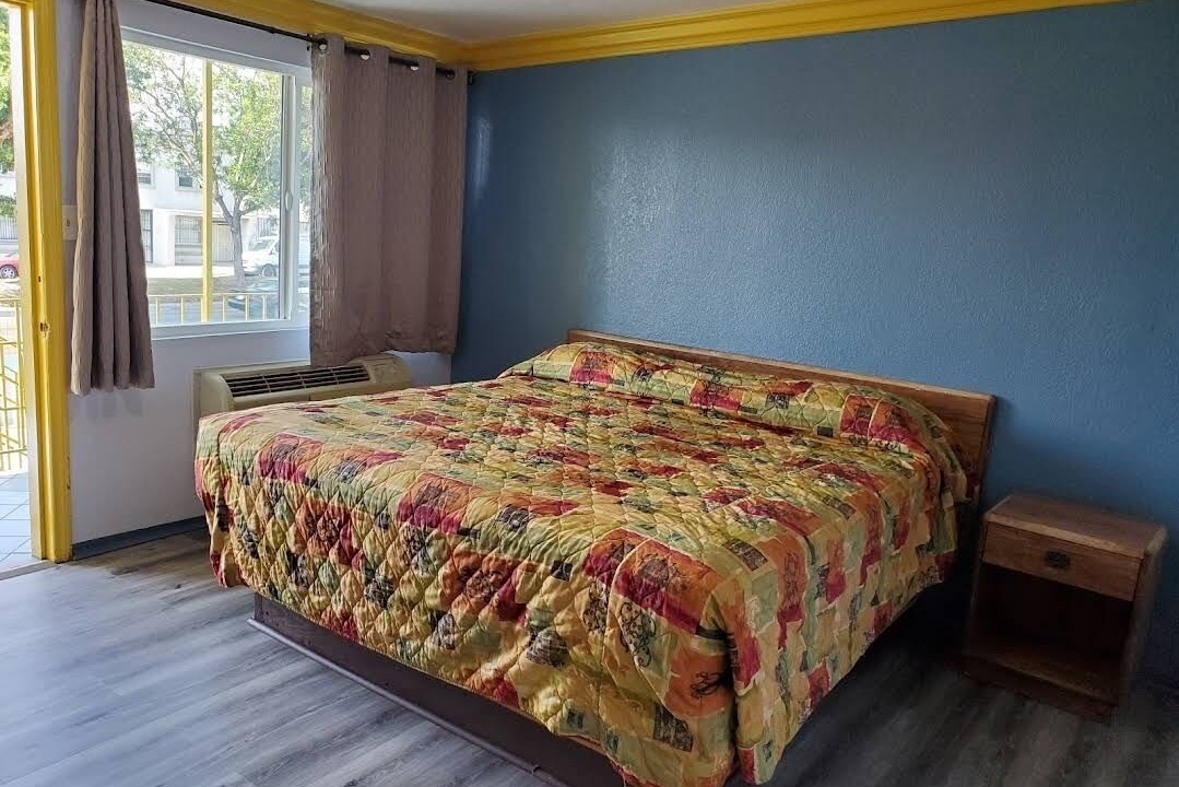 Photo of Bedroom in Compton