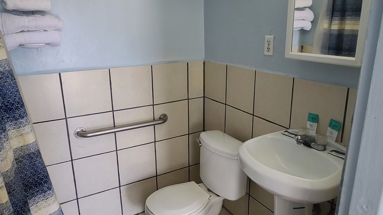 Photo of Bedroom in Victorville