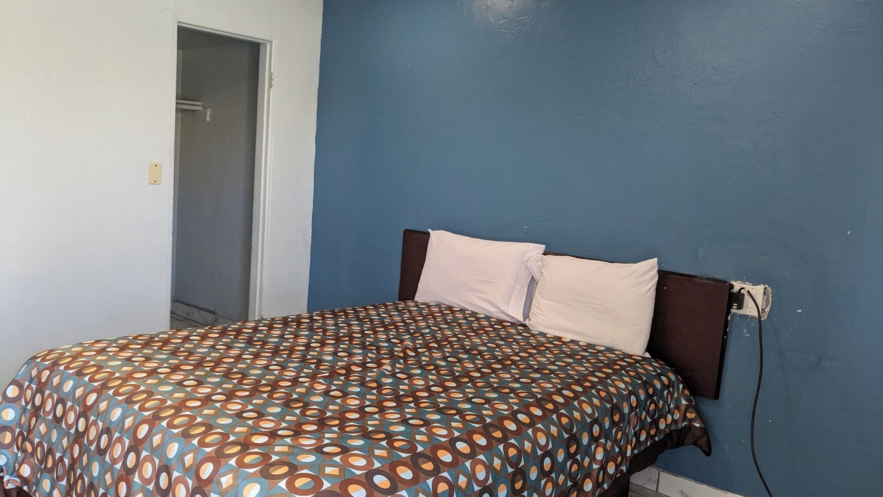 Photo of Bedroom in Victorville