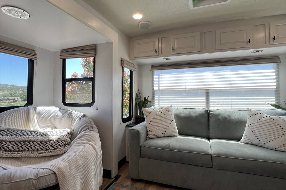 Photo of Bedroom in San Diego Country Estates
