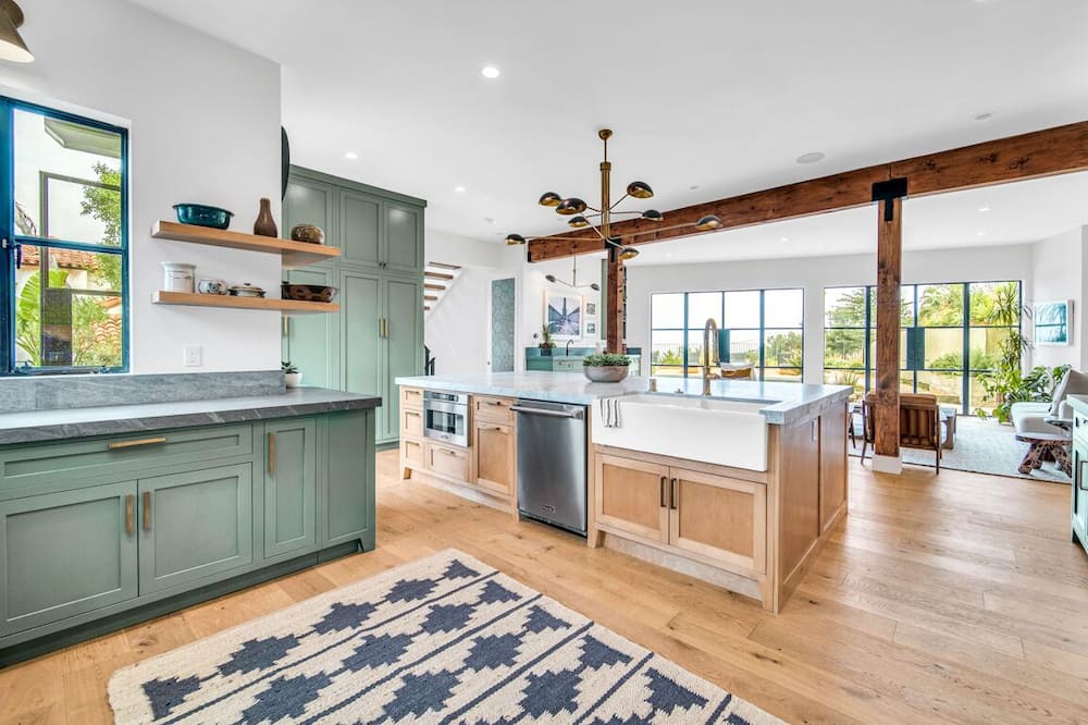 Photo of Kitchen in Beachwood Canyon