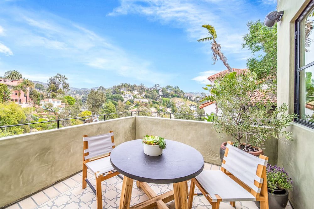 Photo of Outdoor in Beachwood Canyon