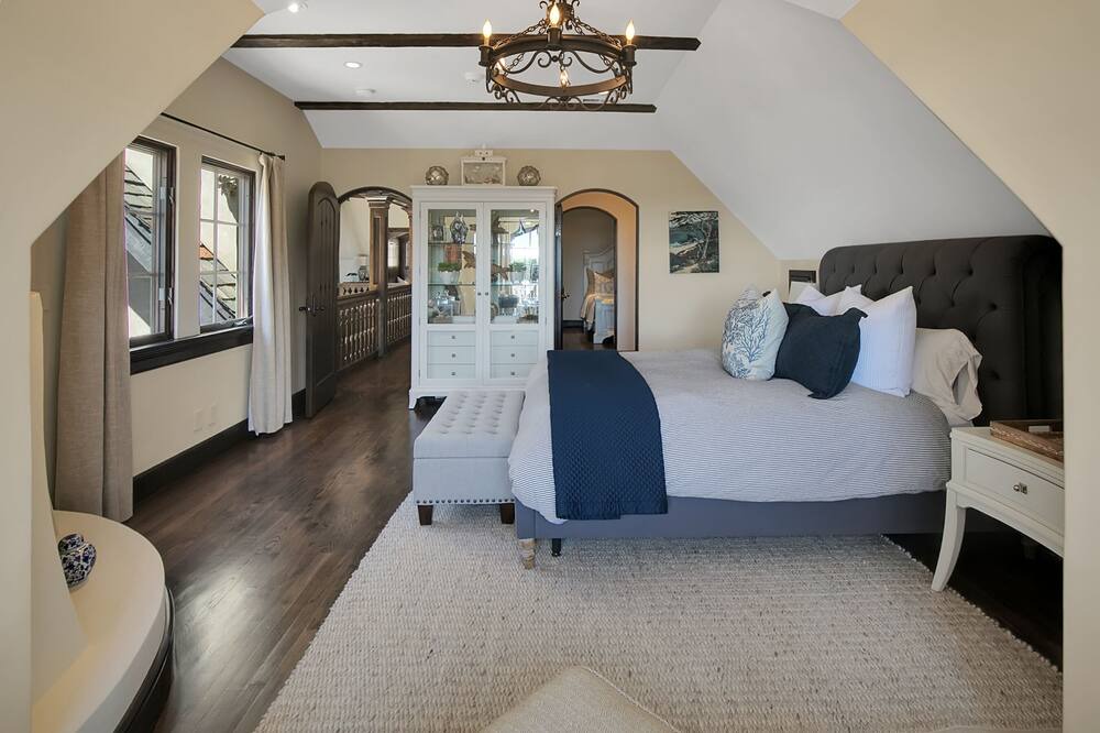 Photo of Bedroom in Carmel Highlands