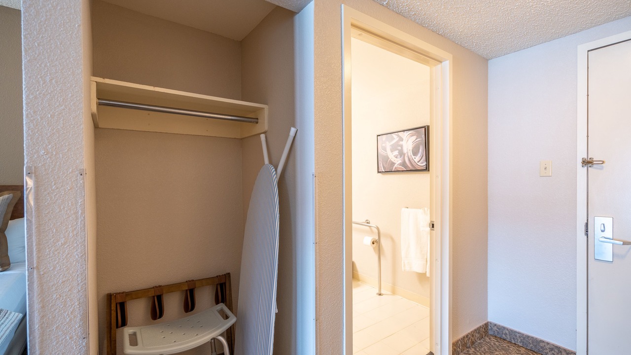 Photo of Bedroom in Pomona