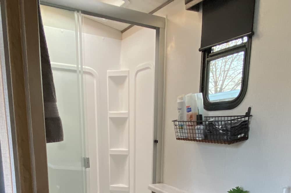 Photo of Bathroom in Taft