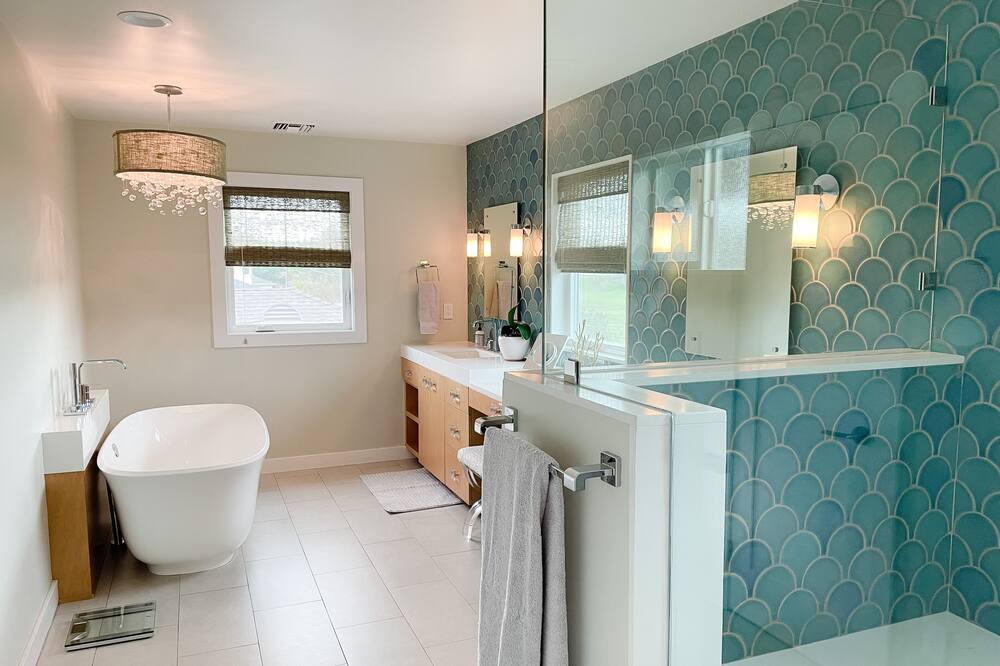 Photo of Bathroom in Manhattan Heights