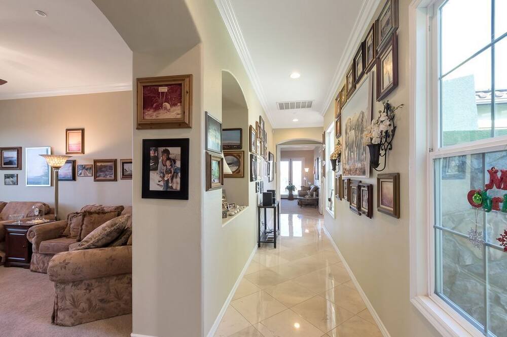 Photo of Others in Alessandro Heights
