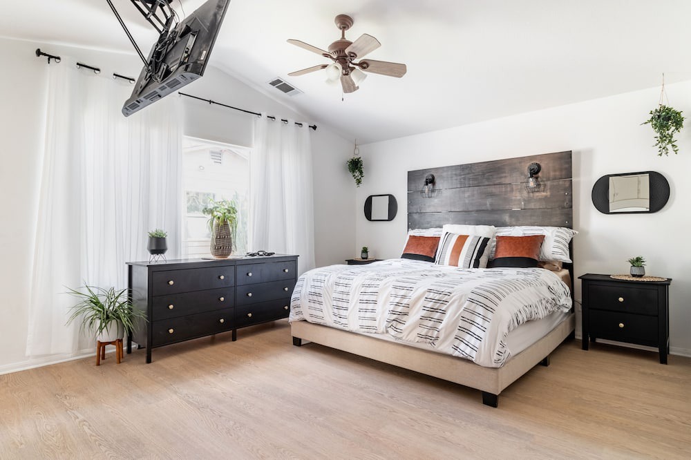 Photo of Bedroom in Lake Elsinore
