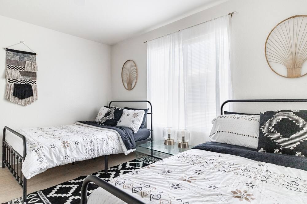 Photo of Bedroom in Lake Elsinore
