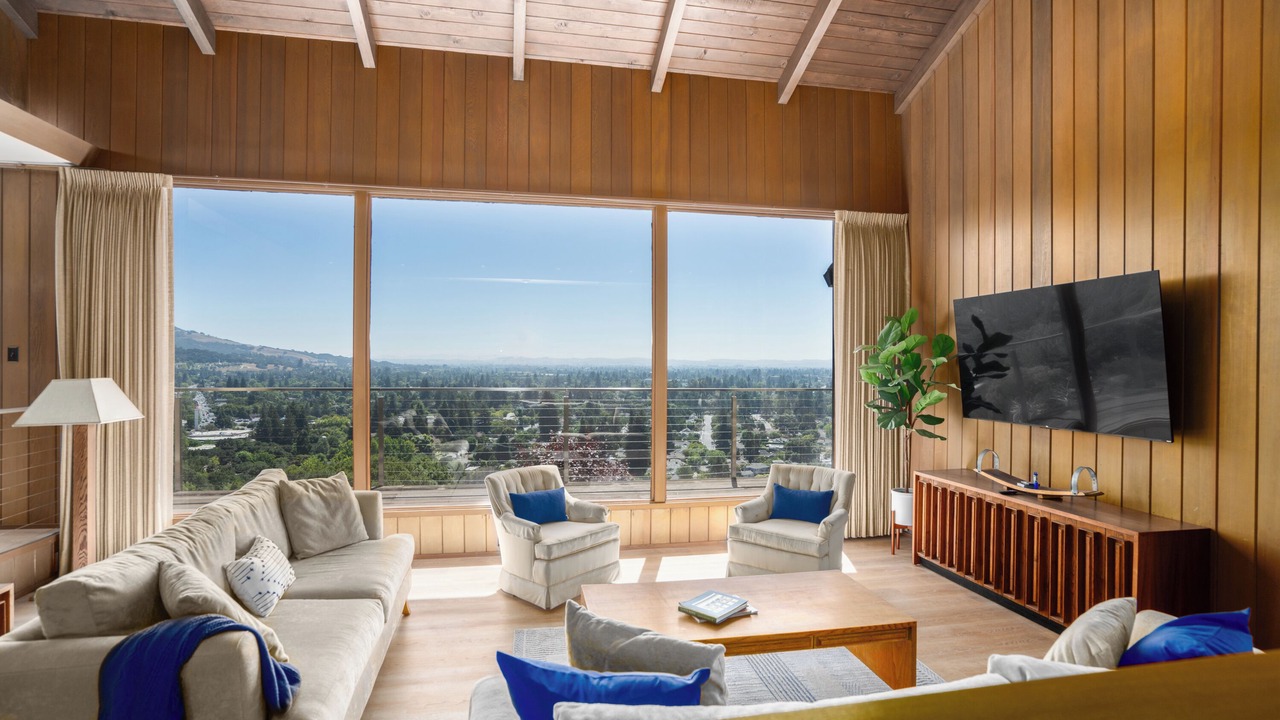 Photo of Livingroom in Santa Rosa