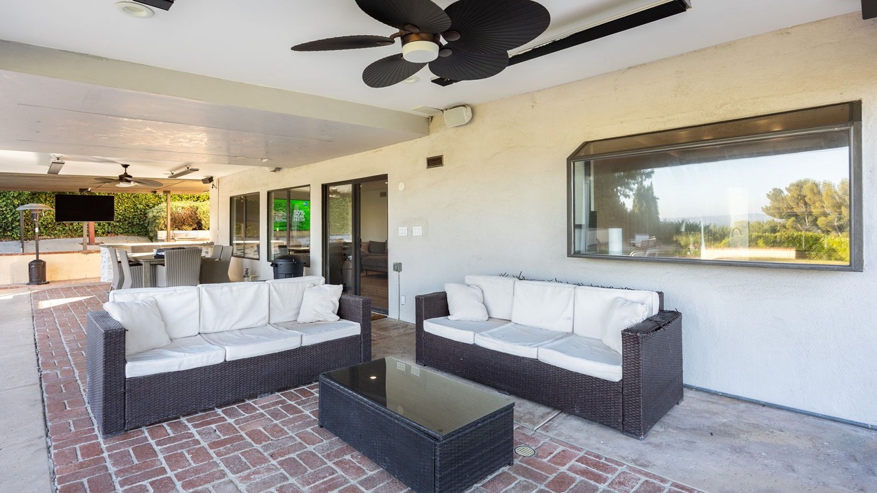 Photo of Patio Balcony in Porter Ranch
