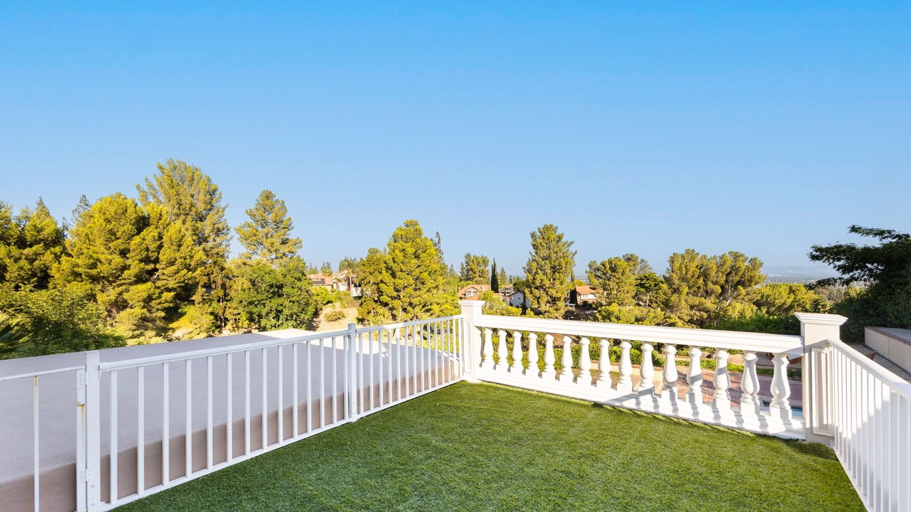 Photo of Outdoor in Porter Ranch
