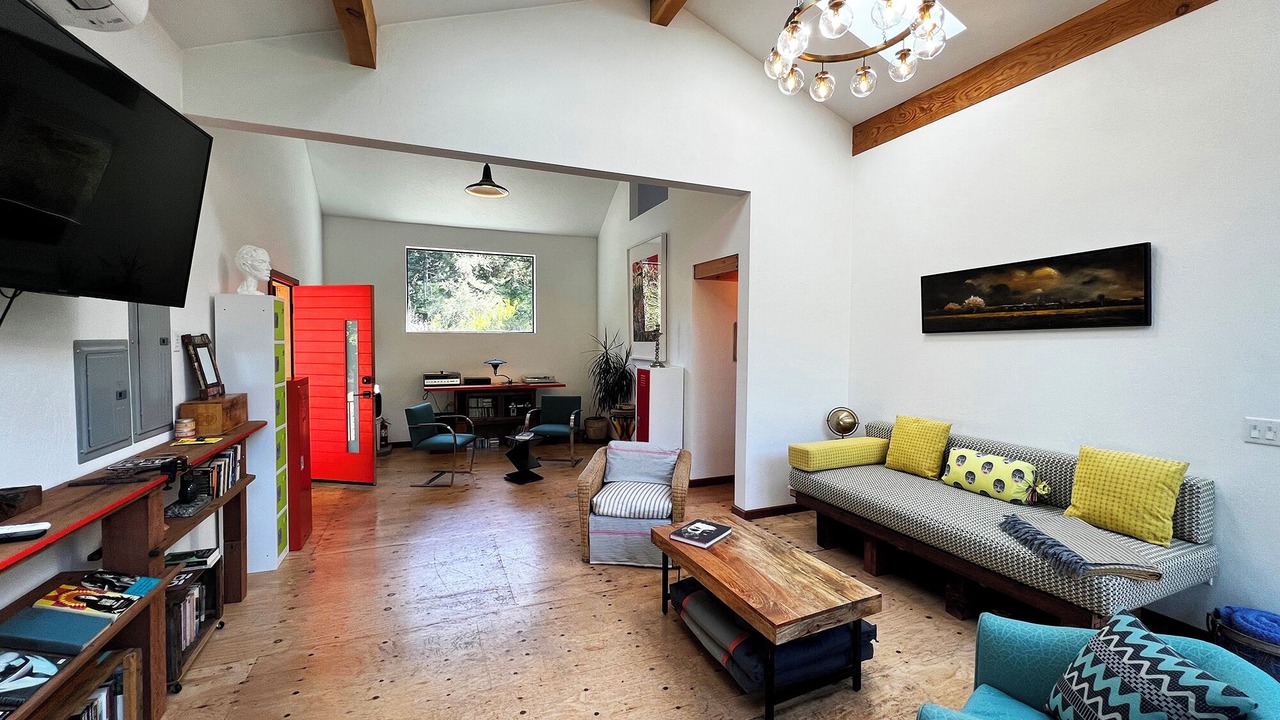 Photo of Livingroom in Gasquet