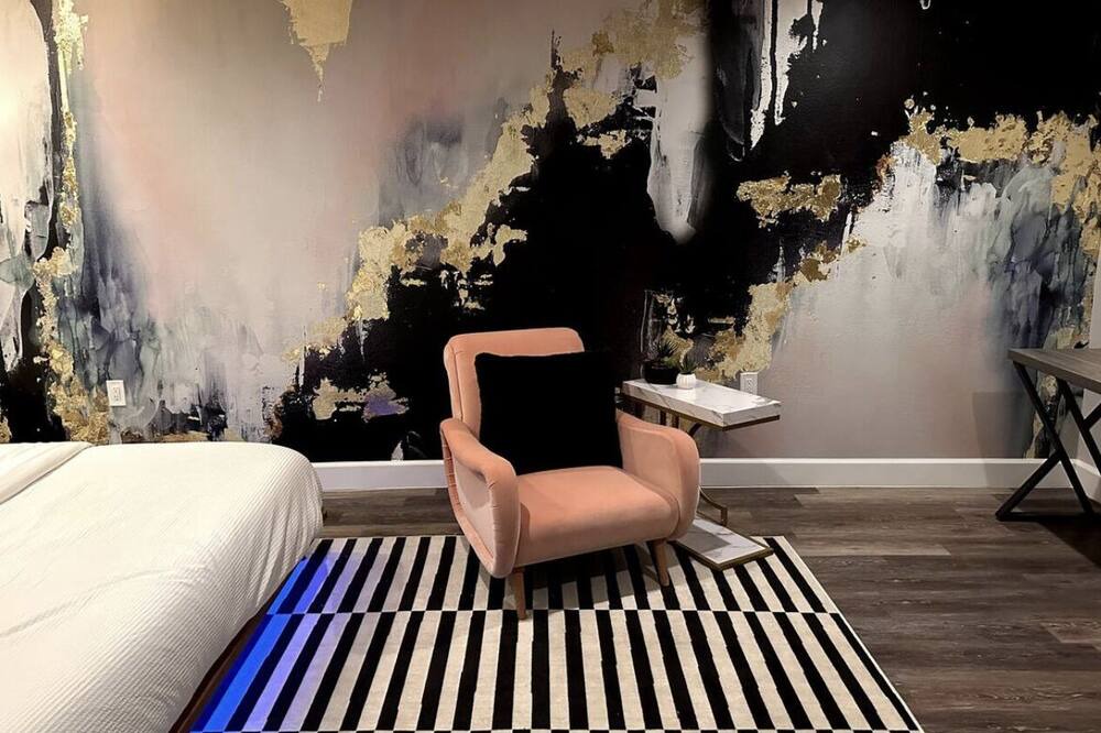 Photo of Bedroom in Valley Glen