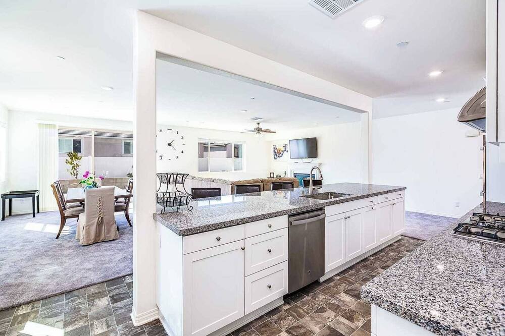 Photo of Kitchen in Jurupa Valley