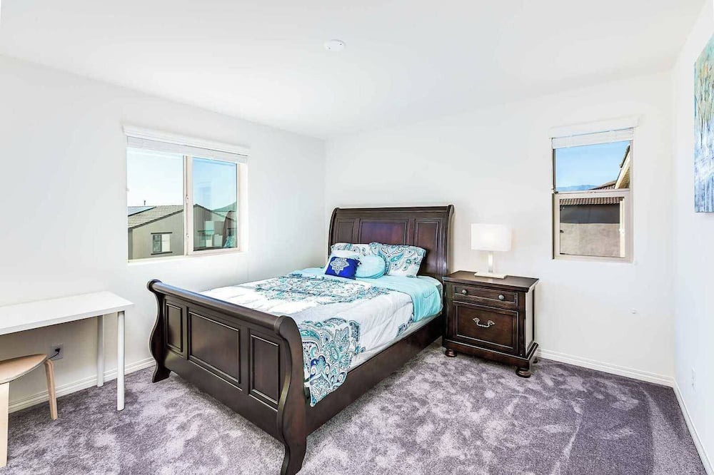 Photo of Bedroom in Jurupa Valley