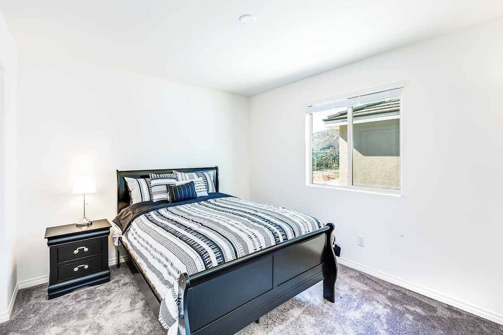 Photo of Bedroom in Jurupa Valley