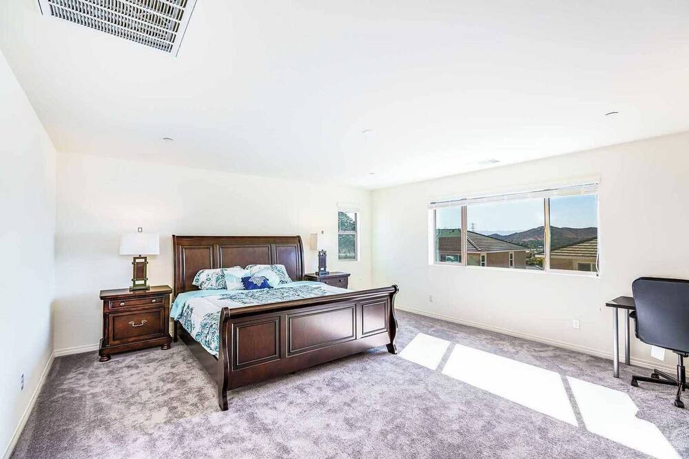 Photo of Bedroom in Jurupa Valley