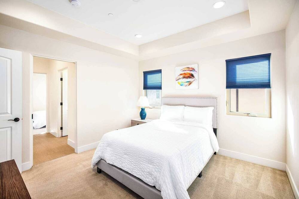 Photo of Bedroom in Azusa