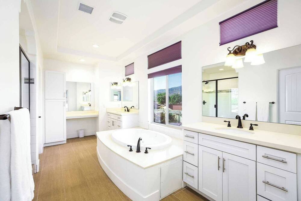 Photo of Bathroom in Azusa