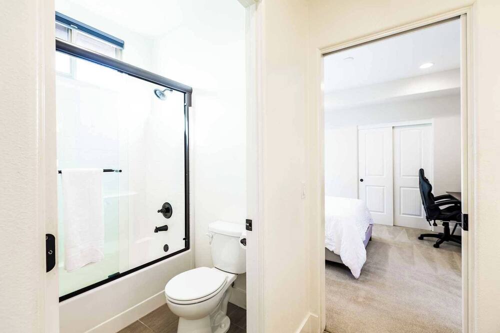 Photo of Bathroom in Azusa