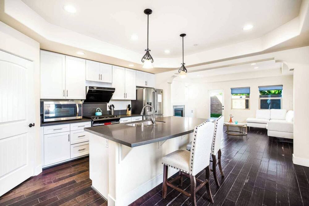 Photo of Kitchen in Azusa