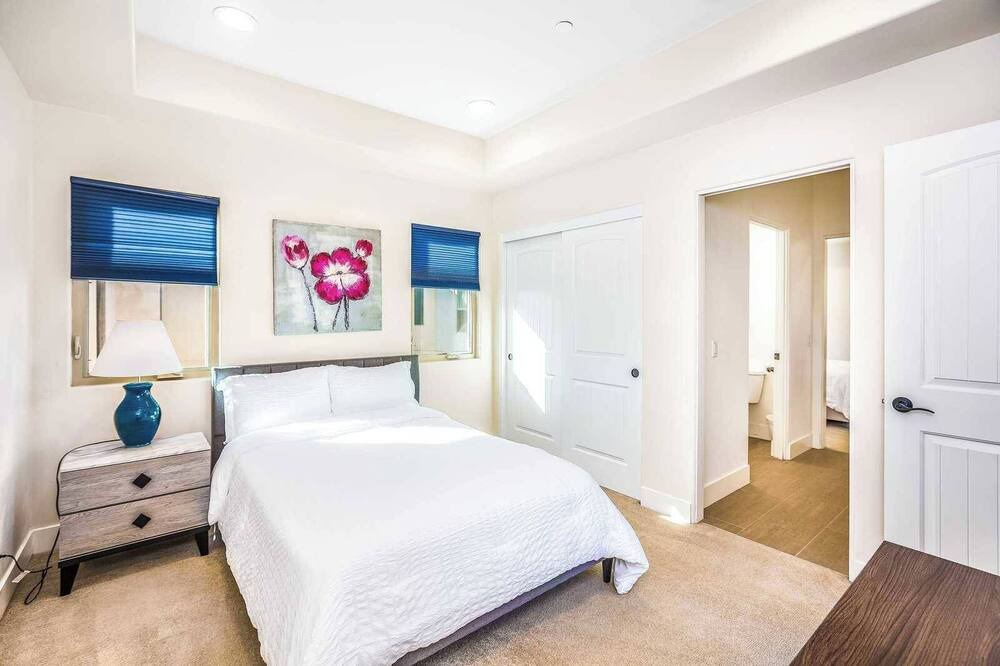 Photo of Bedroom in Azusa