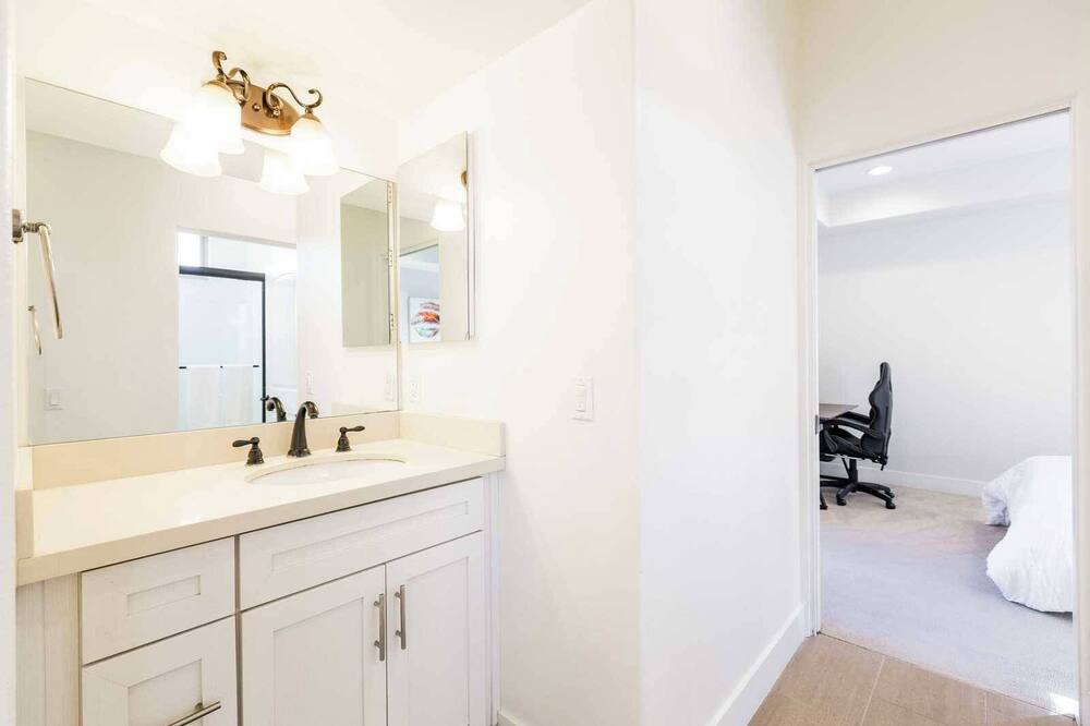 Photo of Bathroom in Azusa