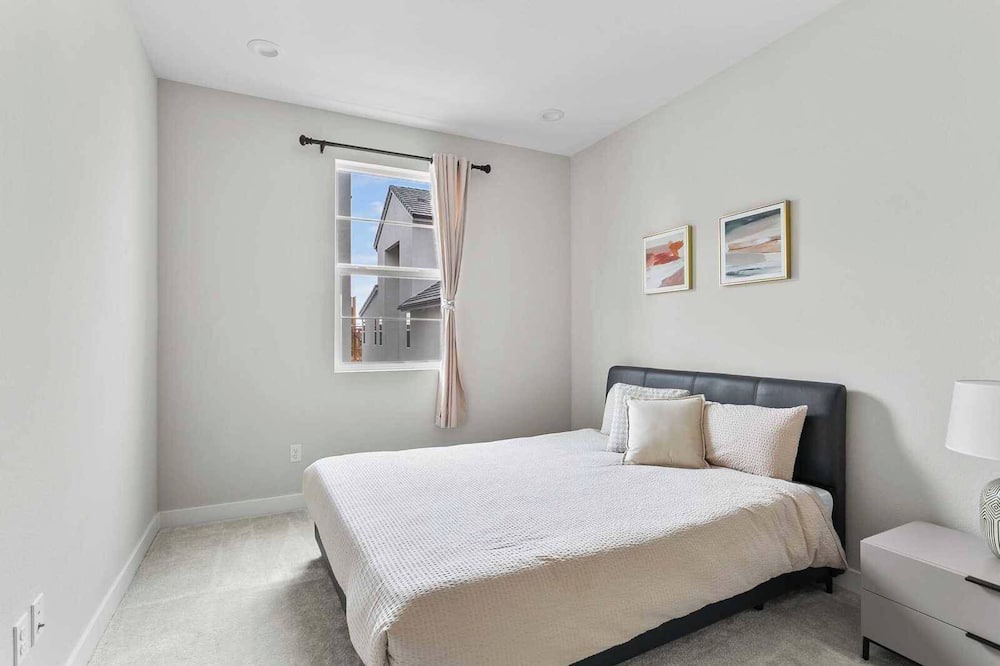 Photo of Bedroom in Foothill Ranch