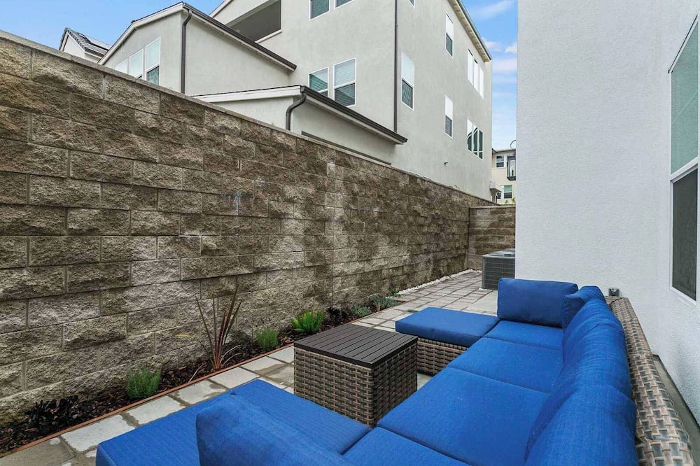 Photo of Outdoor in Foothill Ranch