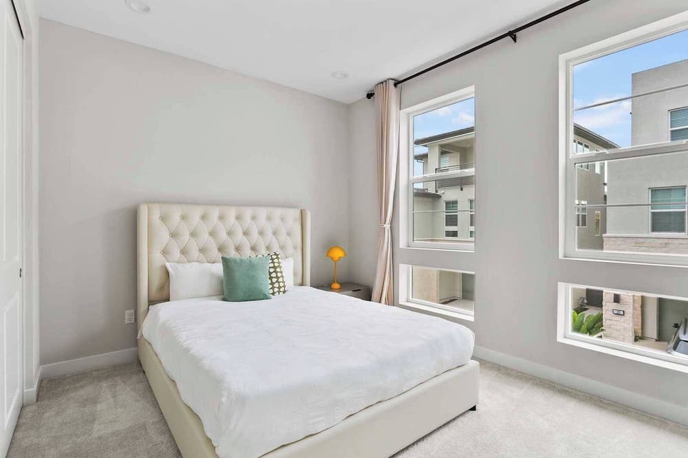 Photo of Bedroom in Foothill Ranch