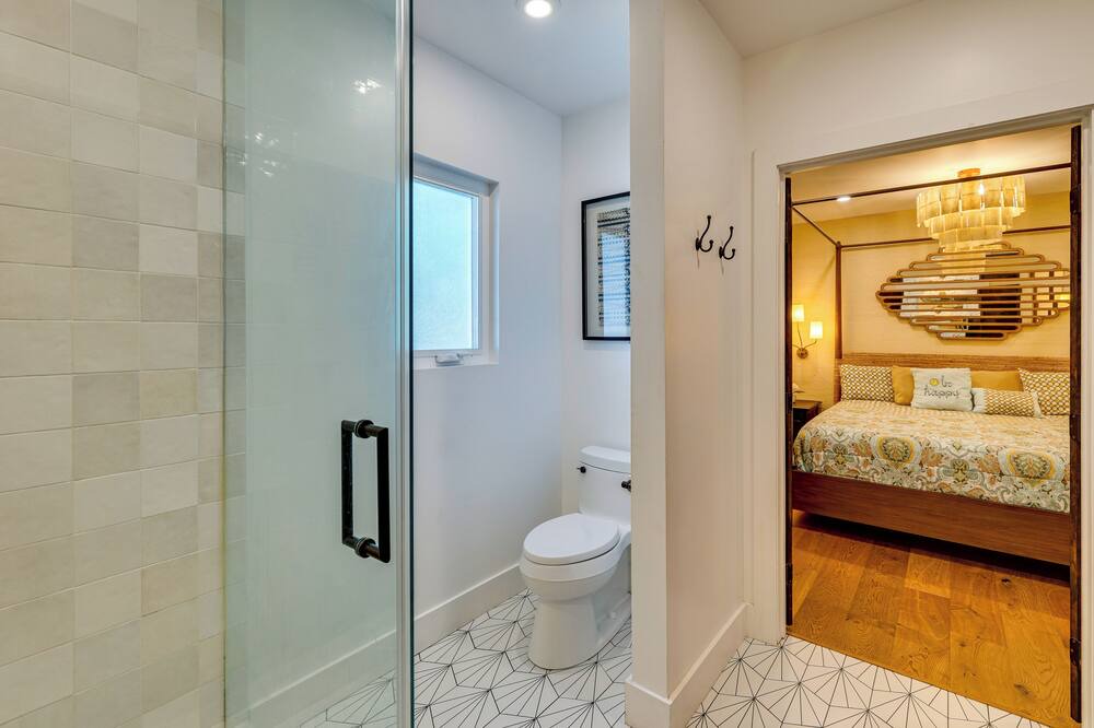 Photo of Bathroom in Hawthorne