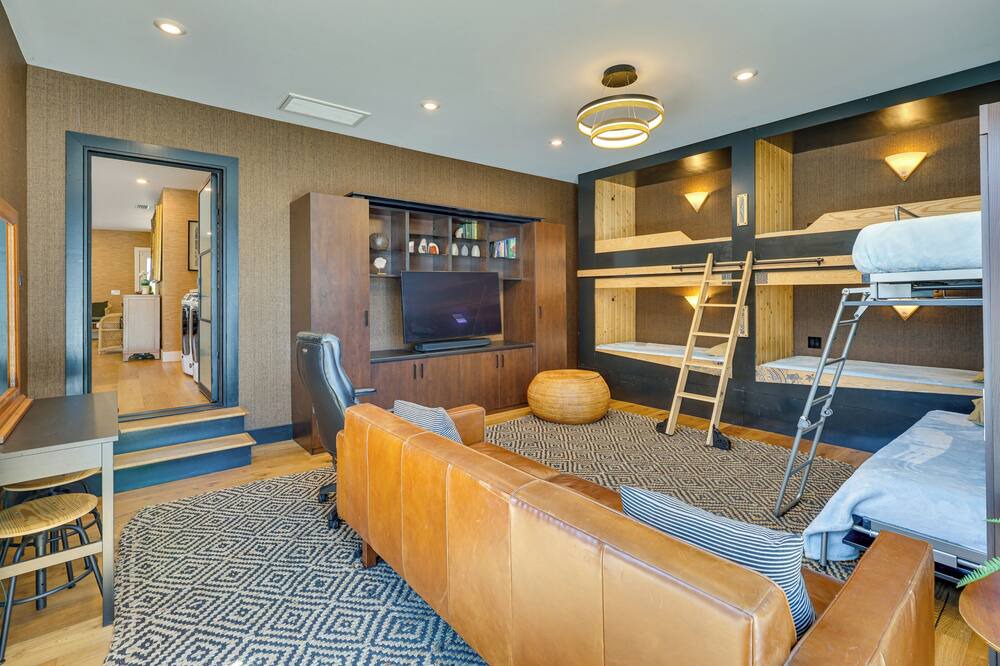 Photo of Bedroom in Hawthorne