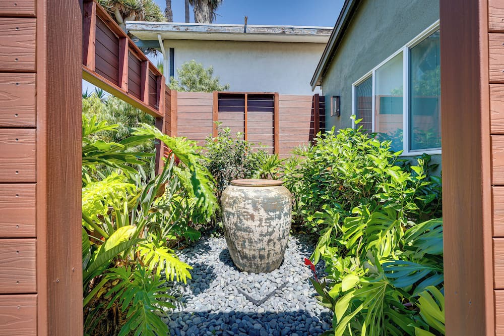 Photo of Outdoor in Hawthorne
