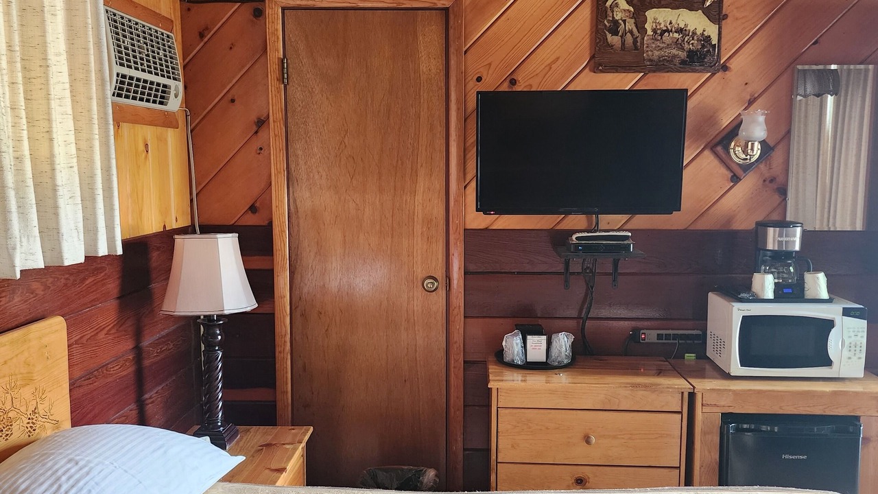 Photo of Bedroom in Walker