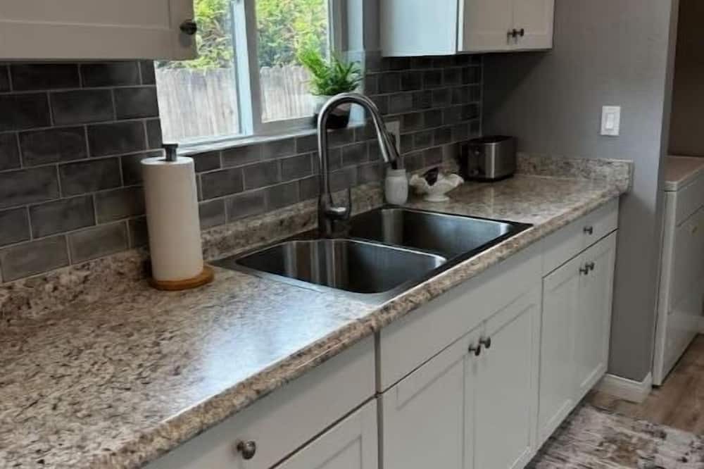 Photo of Kitchen in Cypress