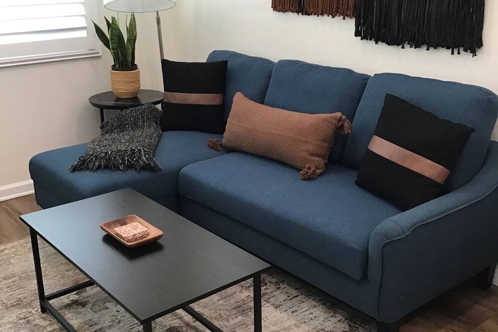 Photo of Livingroom in Upland
