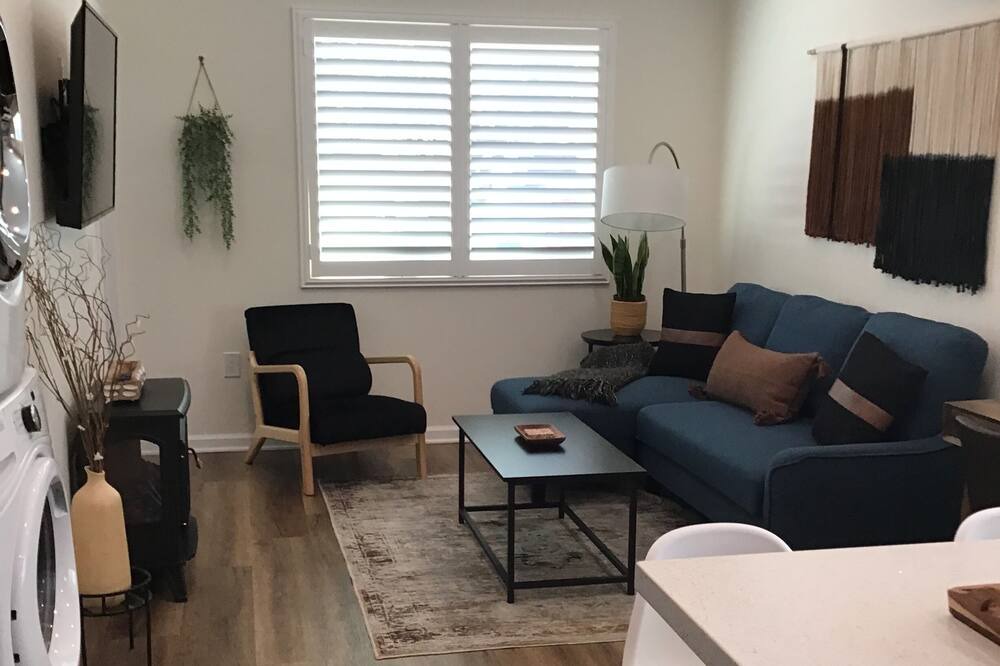 Photo of Livingroom in Upland
