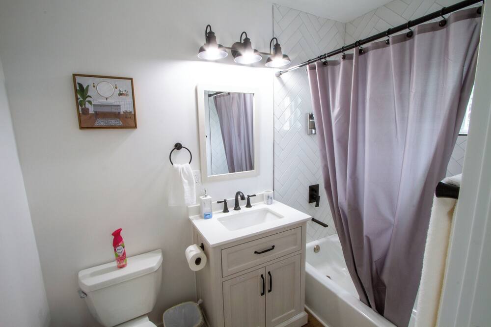 Photo of Bathroom in South Wrigley