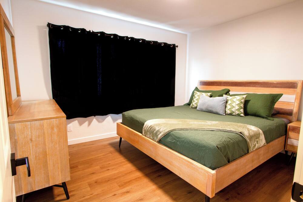 Photo of Bedroom in South Wrigley