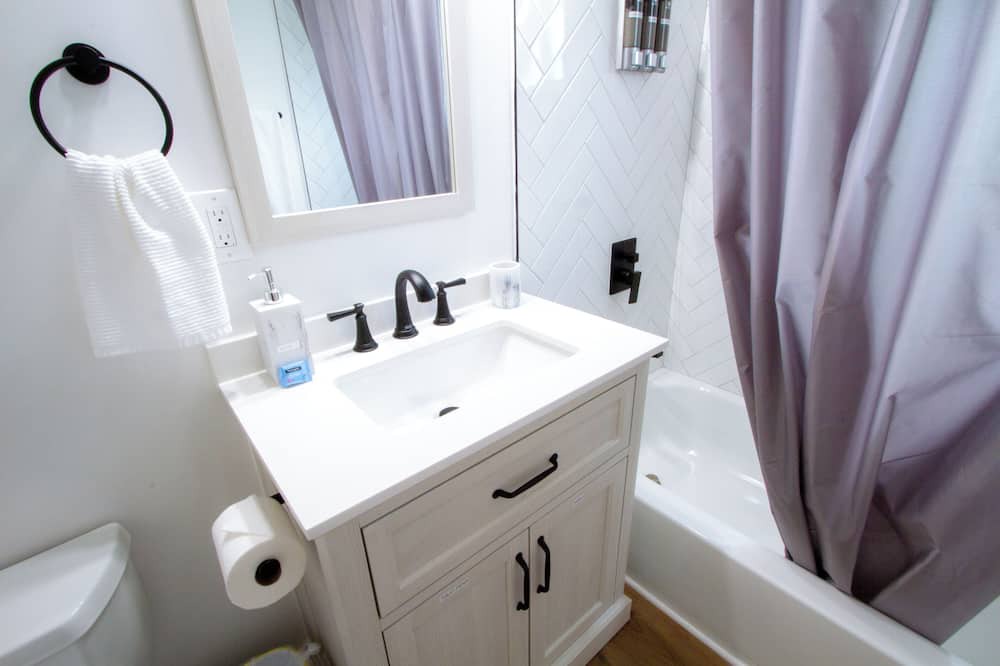 Photo of Bathroom in South Wrigley