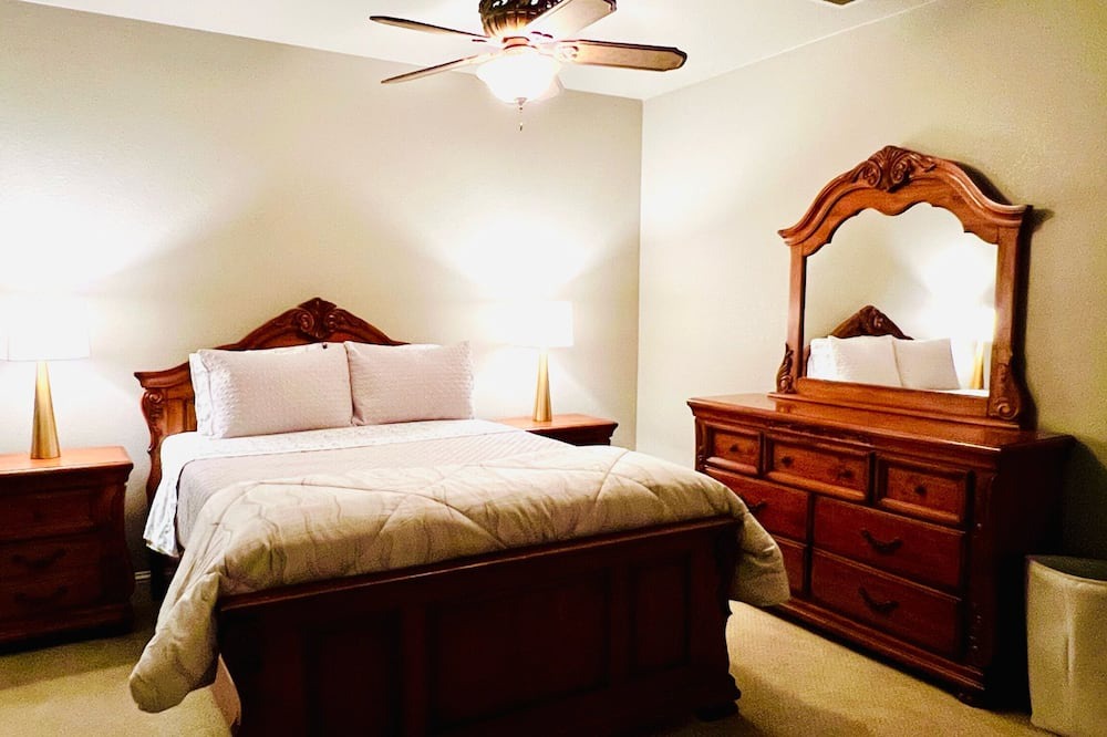 Photo of Bedroom in Peters
