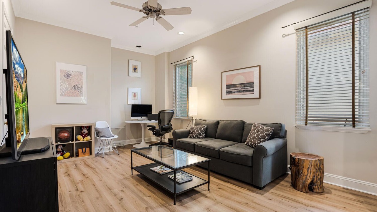 Photo of Livingroom in The Summit
