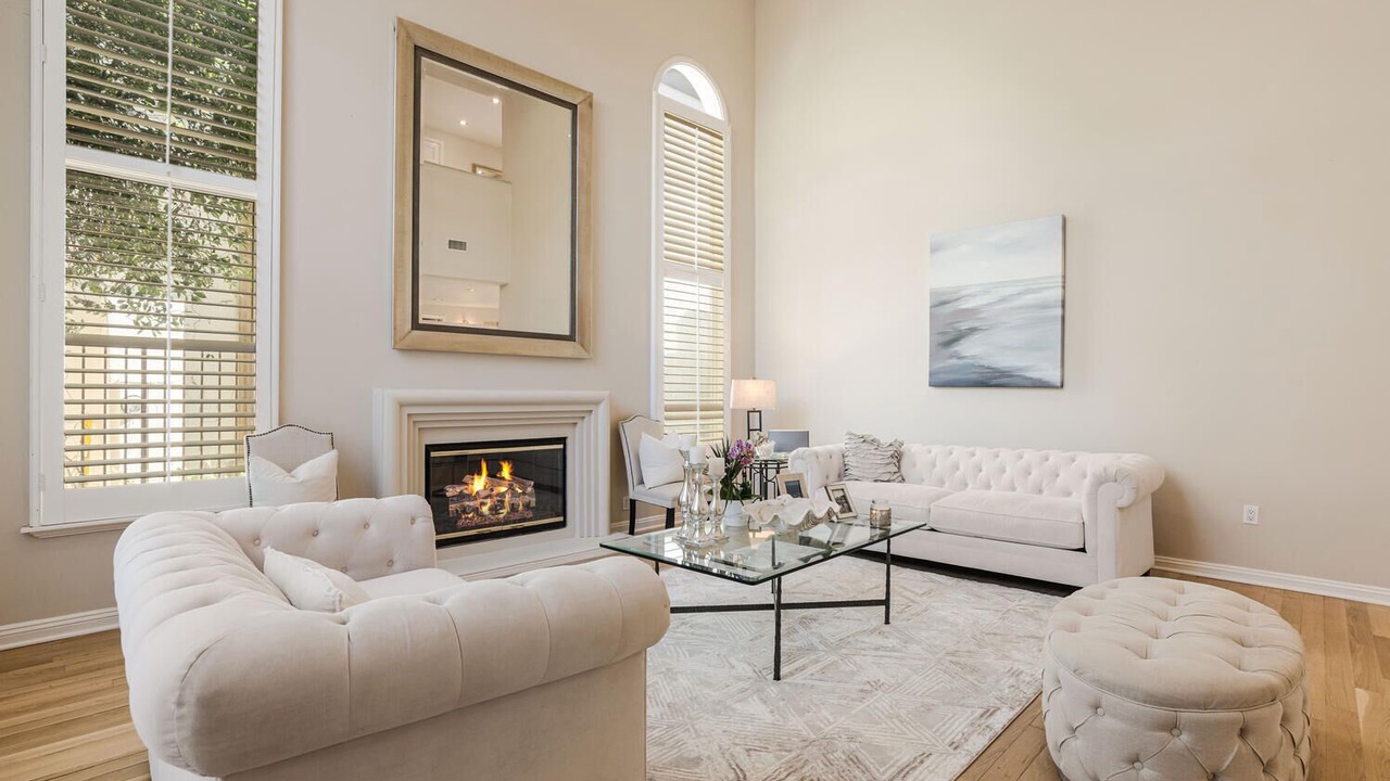 Photo of Livingroom in The Summit