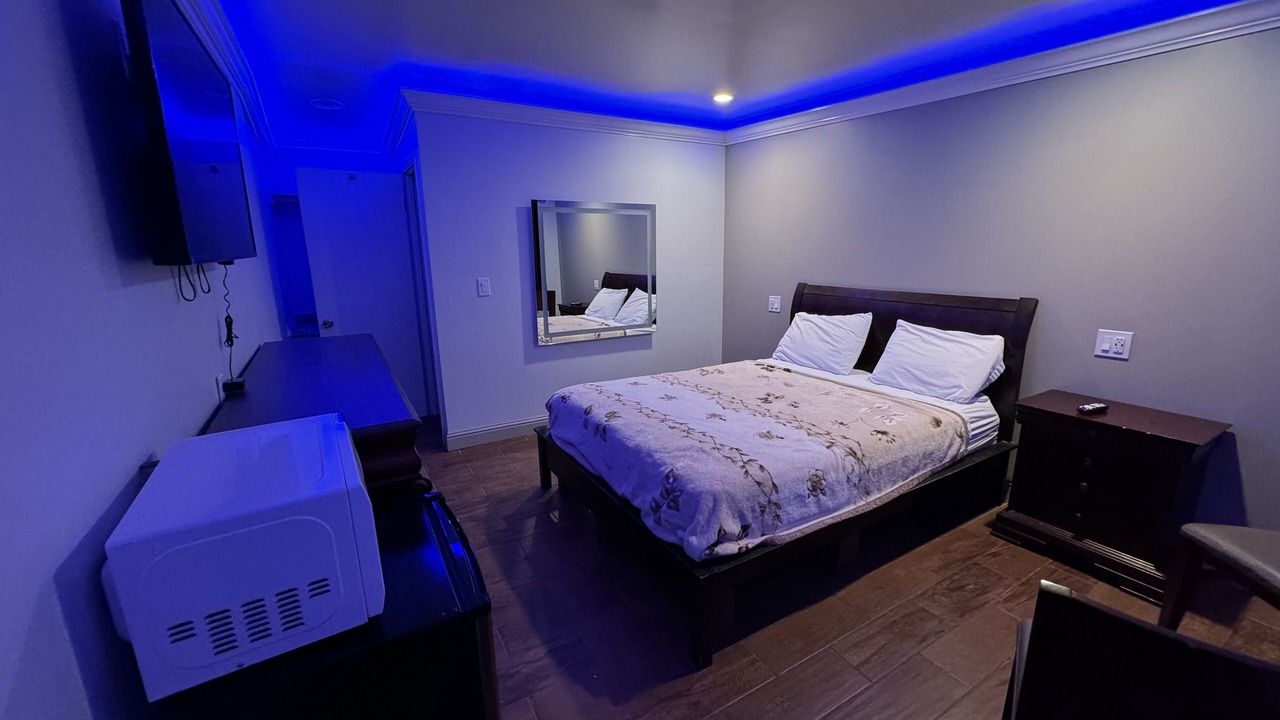 Photo of Bedroom in Greenfield